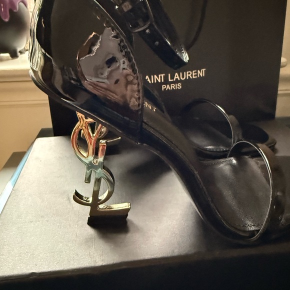 Saint Laurent YSL Patent Leather High Heels Black Elegant - Picture 15 of 16